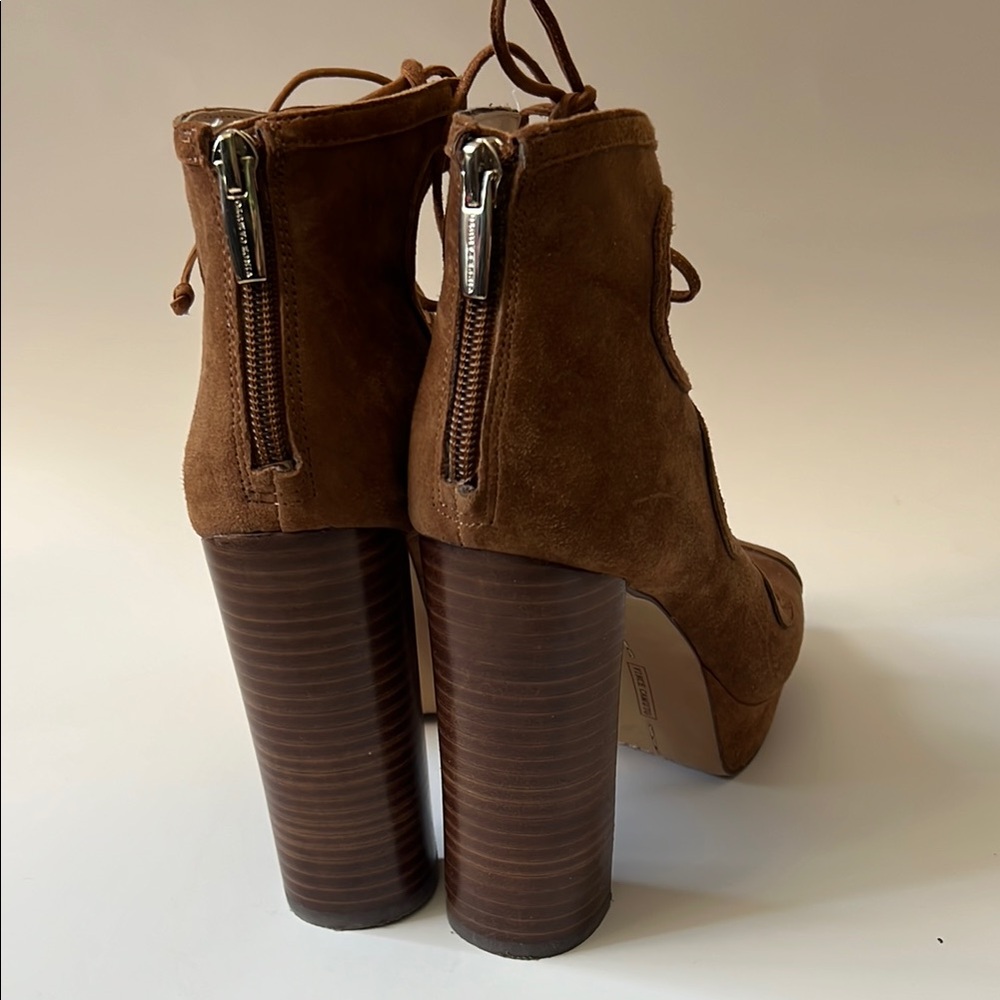 VINCE CAMUTI Kamaye Ghillie Brown Suede Lace-Up Women's Heels 9 - Picture 4 of 8
